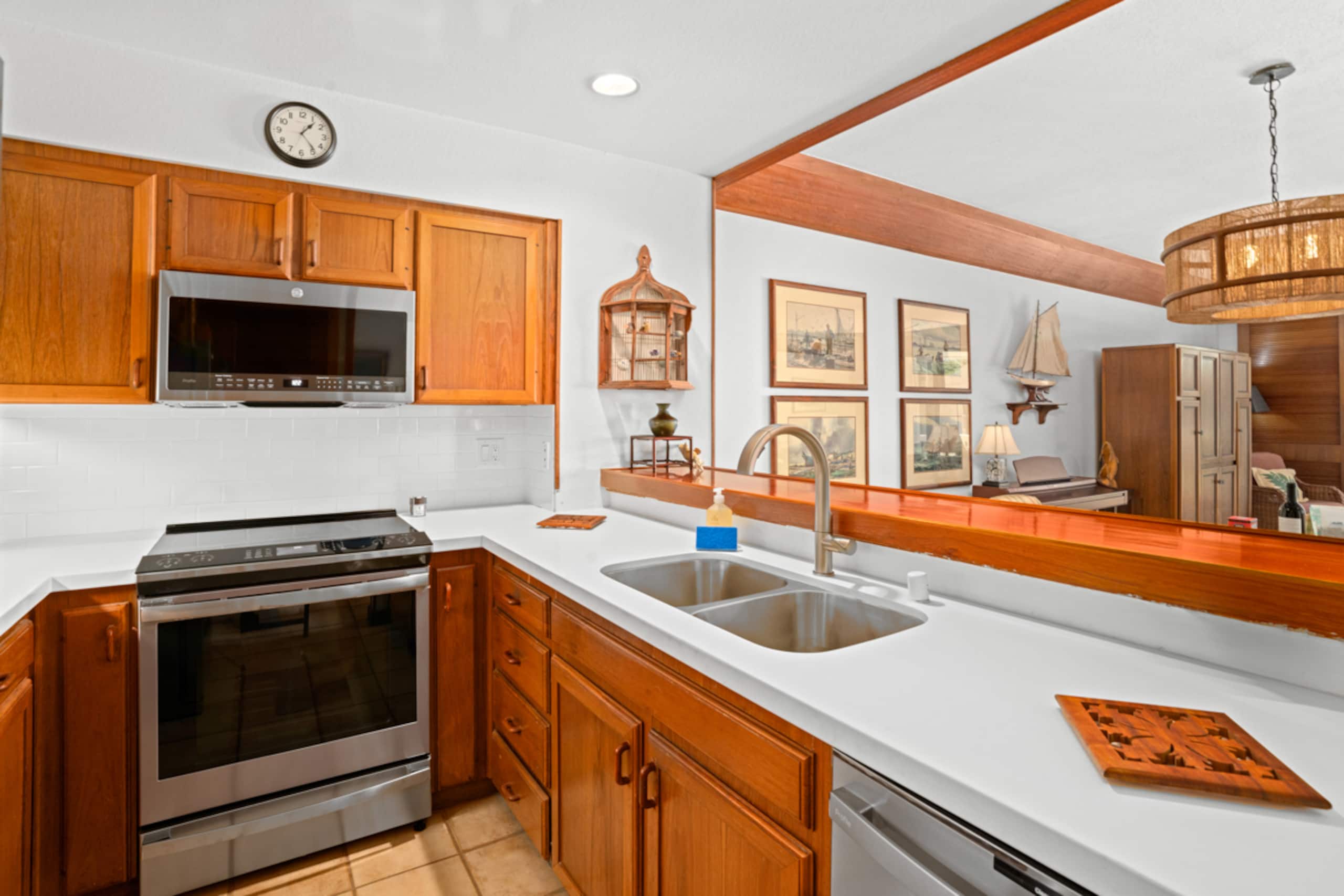 Condo in Koloa · ★4.79 · 1 bedroom · 2 beds · 2 baths - Image 10