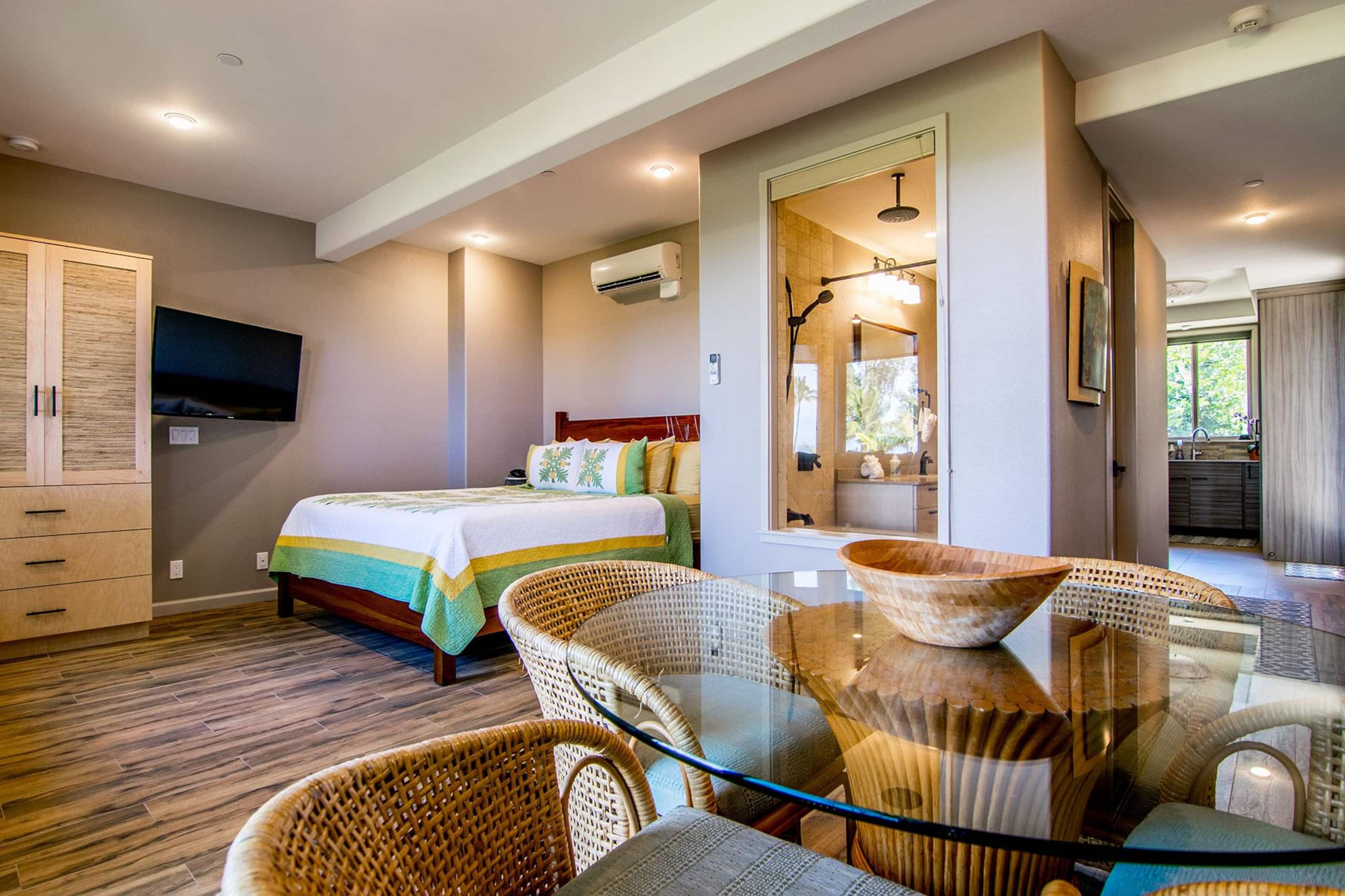 Villa in Kihei · ★4.95 · 8 bedrooms · 9 beds · 6.5 baths - Image 37