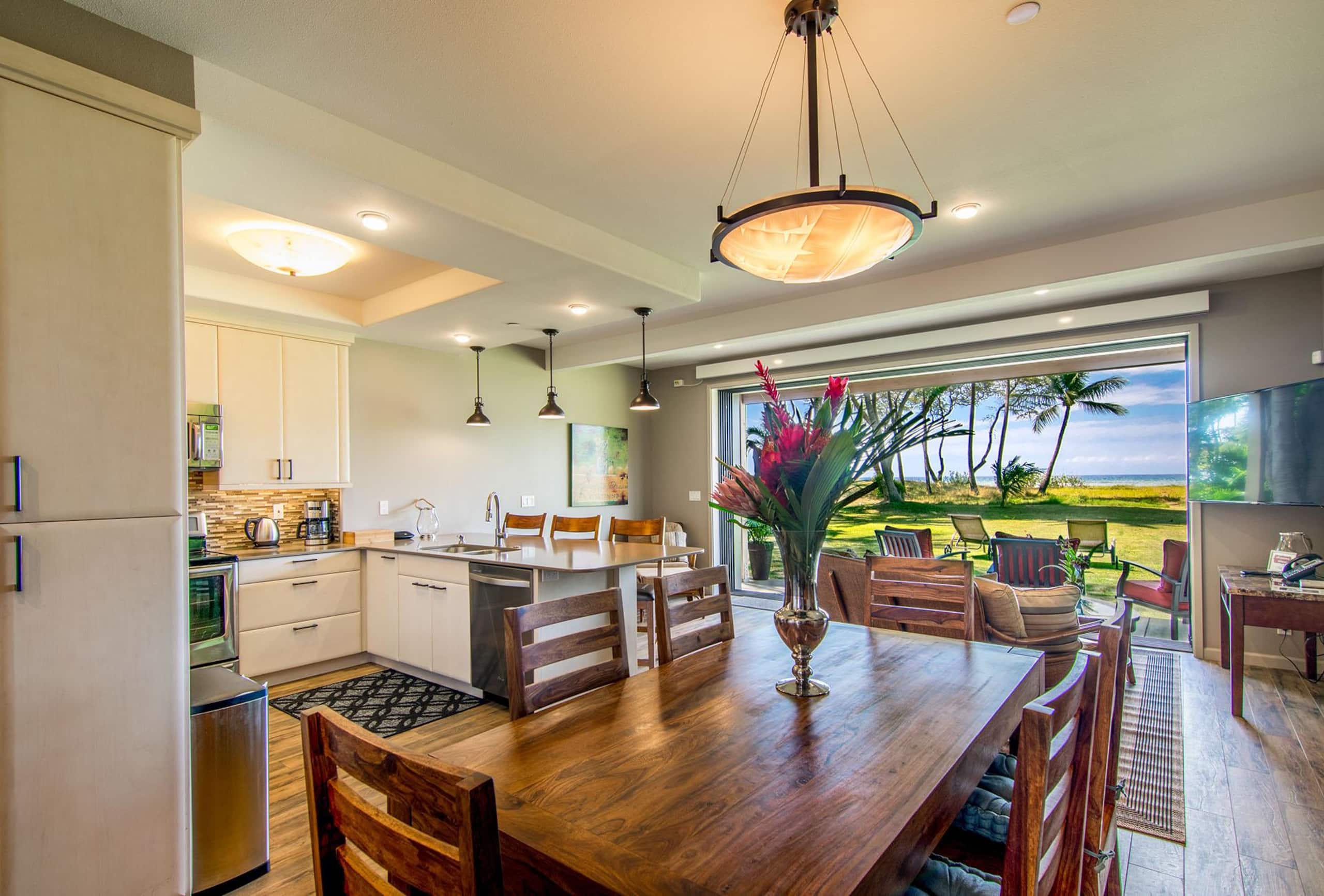 Villa in Kihei · ★4.95 · 8 bedrooms · 9 beds · 6.5 baths - Image 22