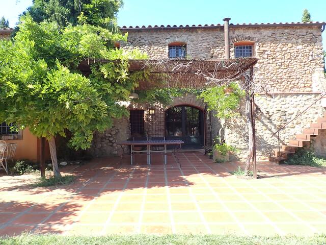 Renovated country house, isolated yet accessible gallery image 5