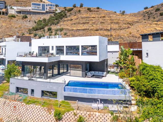 Take Care Malaga managed Airbnb listing 2