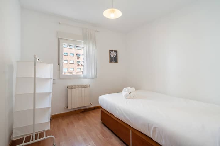Schlafzimmer 2