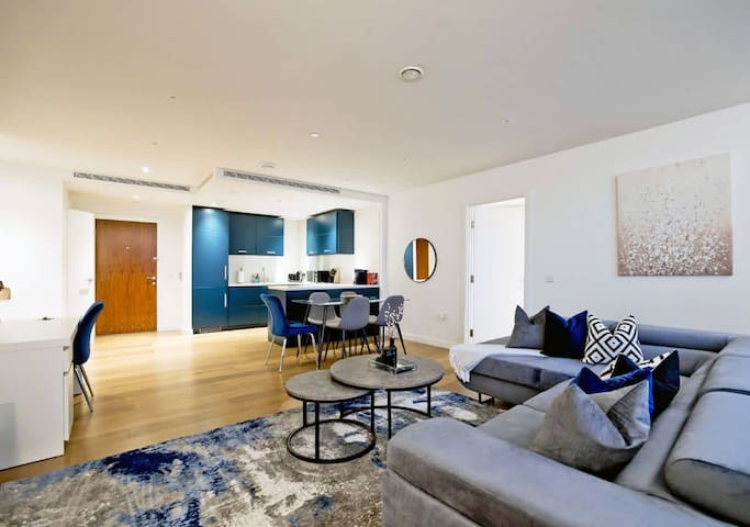 Kings Cross Penthouse, AC