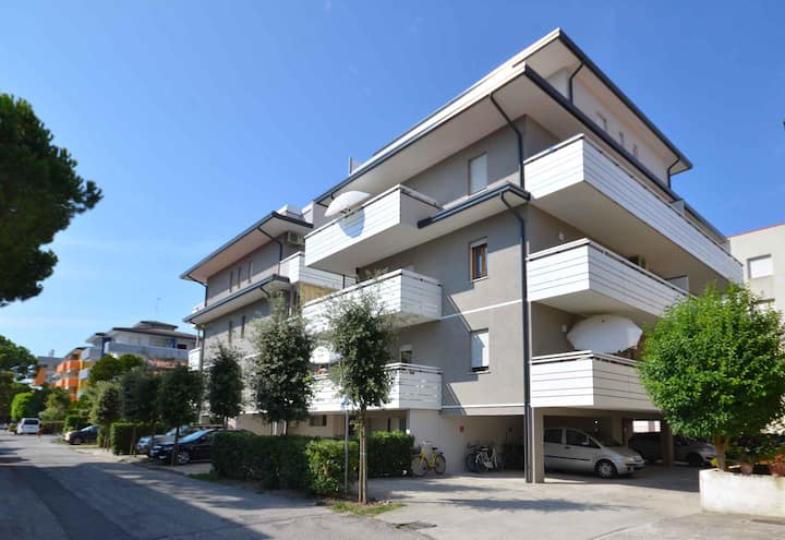 Appartement De Vacances Avec Climatisation Et Balc - Bibione