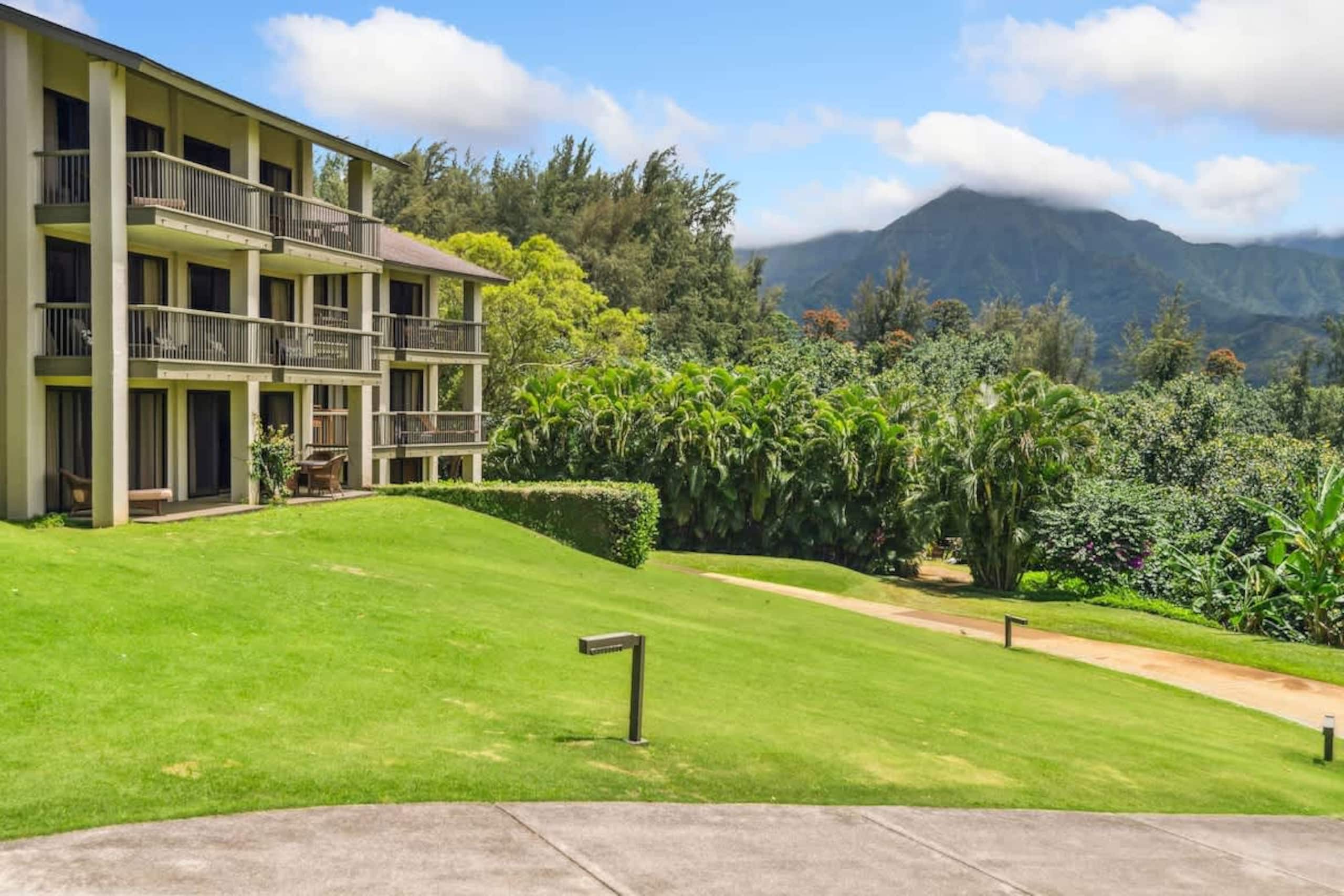 Condo in Princeville · ★4.95 · 2 bedrooms · 3 beds · 2 baths - Image 62