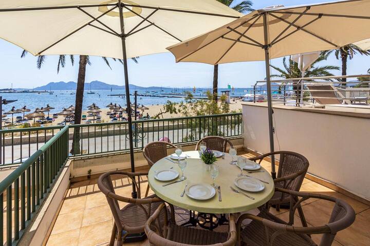 Daniela gallery image 2