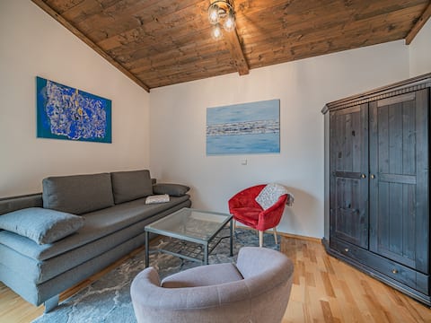 Erfolgreiche Airbnb-Immobilie: Cosy holiday apartment in Hopfgarten in Hopfgarten Im Brixental