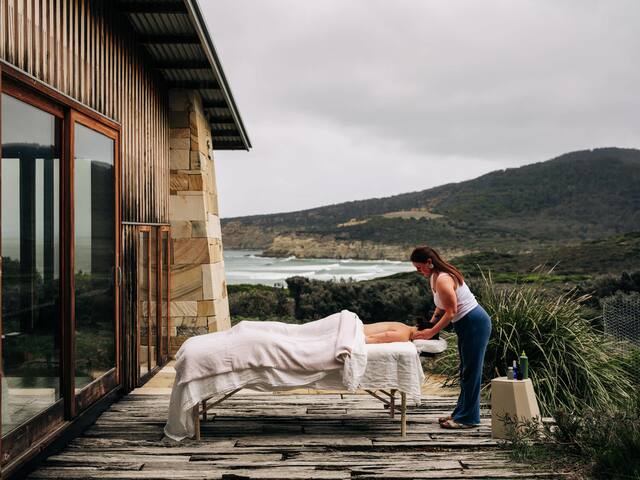 Roaring Beach House gallery image 4