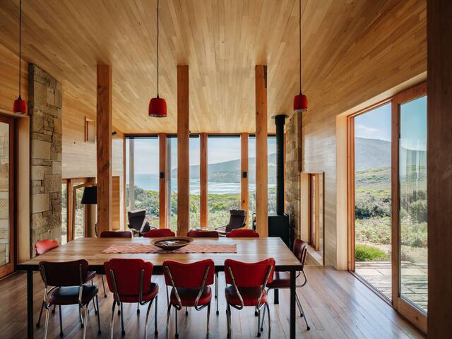 Roaring Beach House gallery image 5