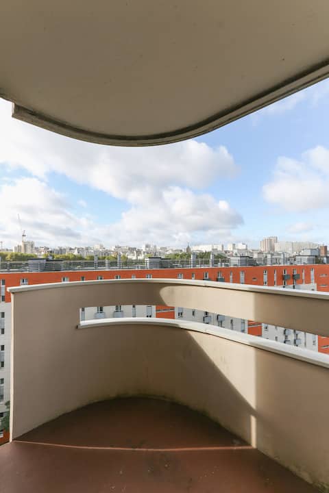 Top Airbnb: Nice apartment with balcony in Pré-Saint-Gervais à Le Pré Saint Gervais