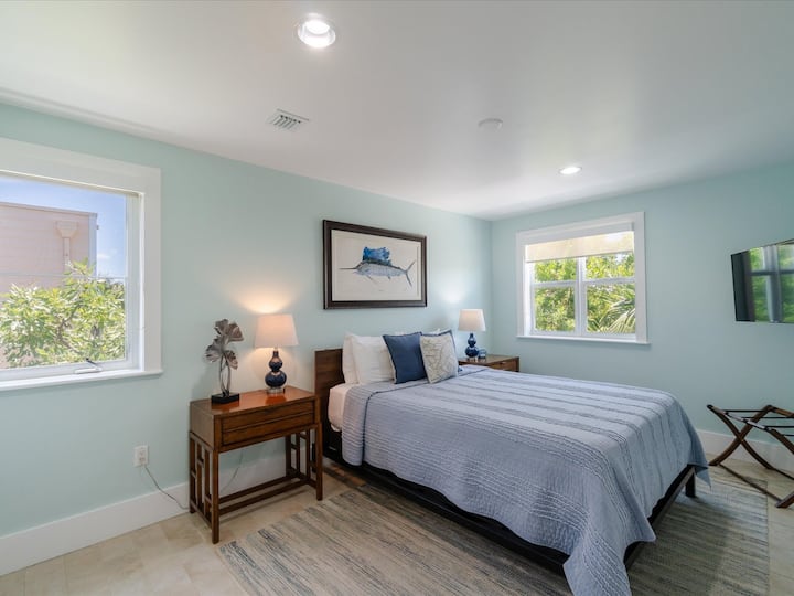 Საძინებელი 2 მე-2 სართულზე, ორადგილიანი საწოლით.