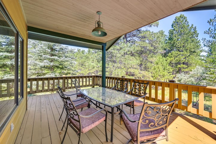 Forested Home In Flagstaff W/ Large Deck & Grill! - フラッグスタッフ, AZ