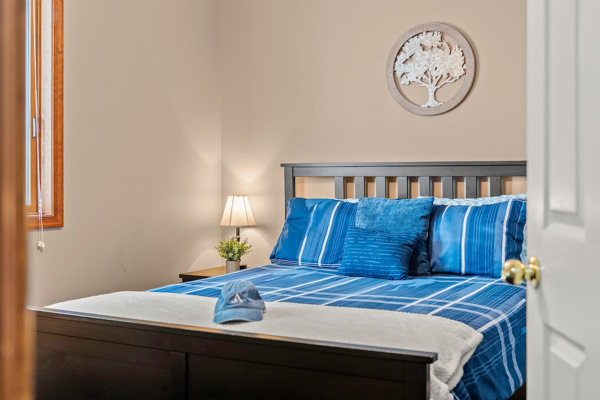 ห้องนอน 2 มีเตียงควีนไซส์