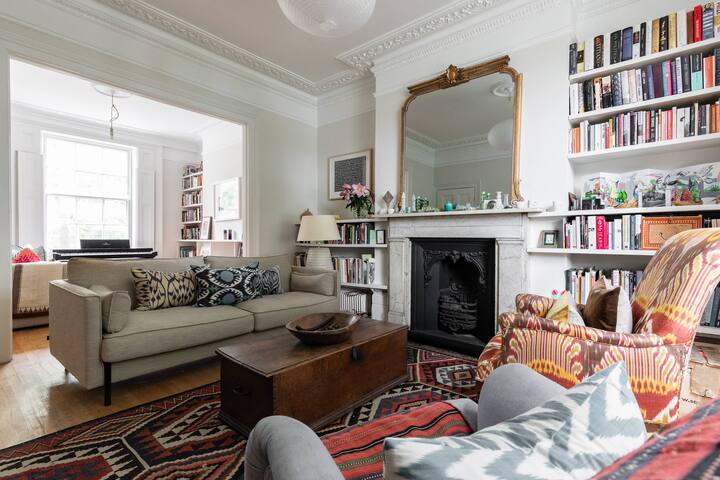 Rochester Road II by onefinestay gallery image 5