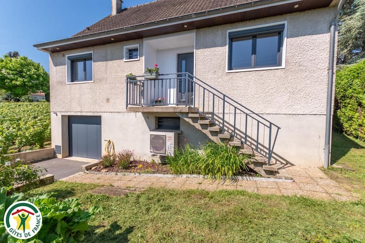 Locations Vacances Marne managed Airbnb listing 1