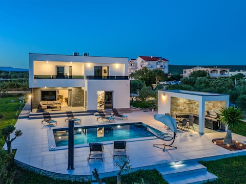 Villa Garoful ZadarVillas