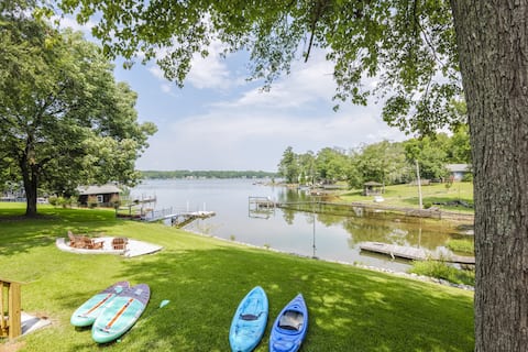 Couples Retreat - Hot Tub - Fireplace  + Firepit