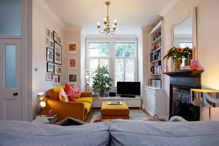 Thames-side Retreat by Veeve gallery image 5