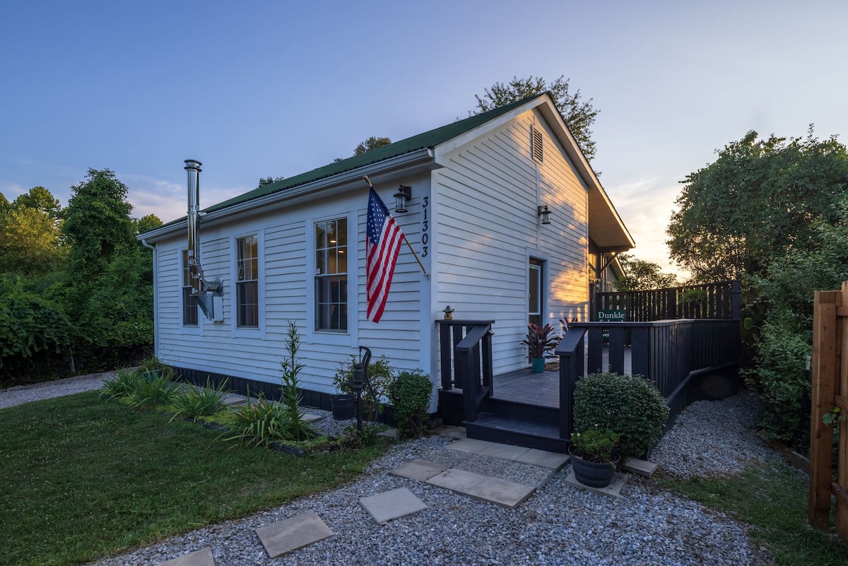 Dunkle Schoolhouse