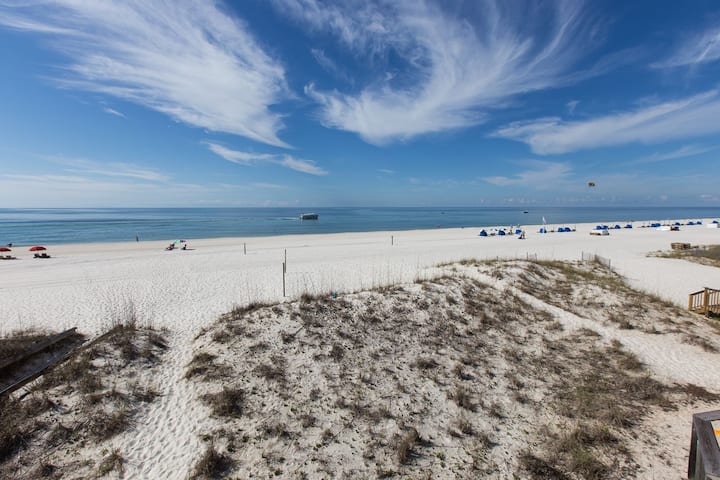 The Beach House - Best Ocean Views & Beach Access - Orange Beach, AL