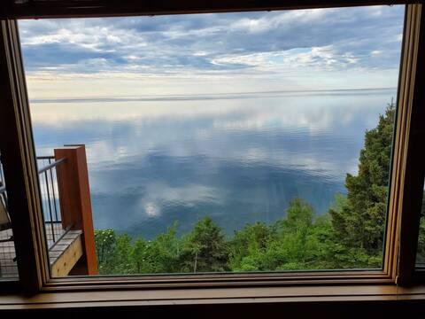 Amazing Views, Lake Access, Close to Skiing, Parks