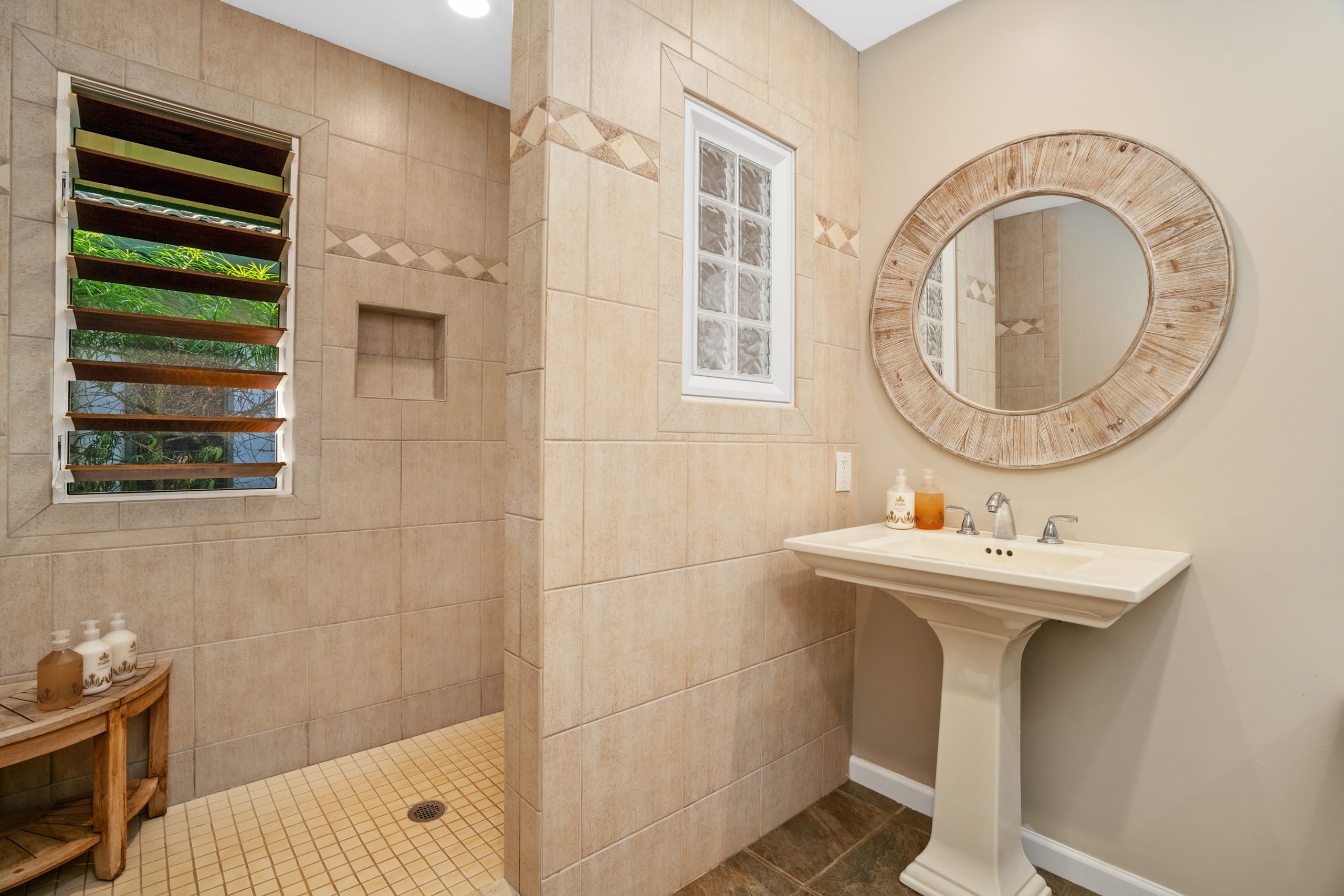 Home in Koloa · ★4.93 · 3 bedrooms · 4 beds · 2 shared baths - Image 35