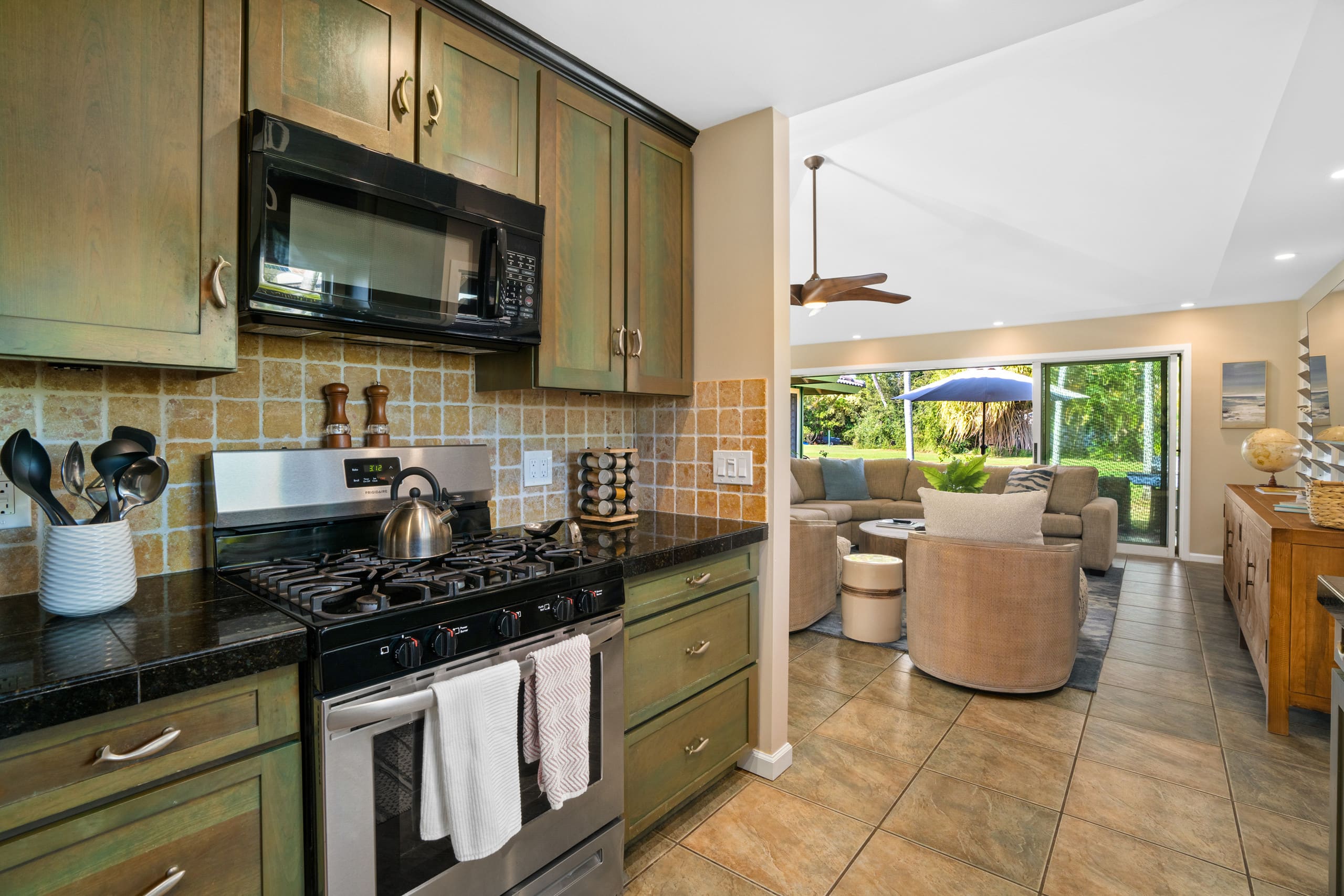 Home in Koloa · ★4.93 · 3 bedrooms · 4 beds · 2 shared baths - Image 23