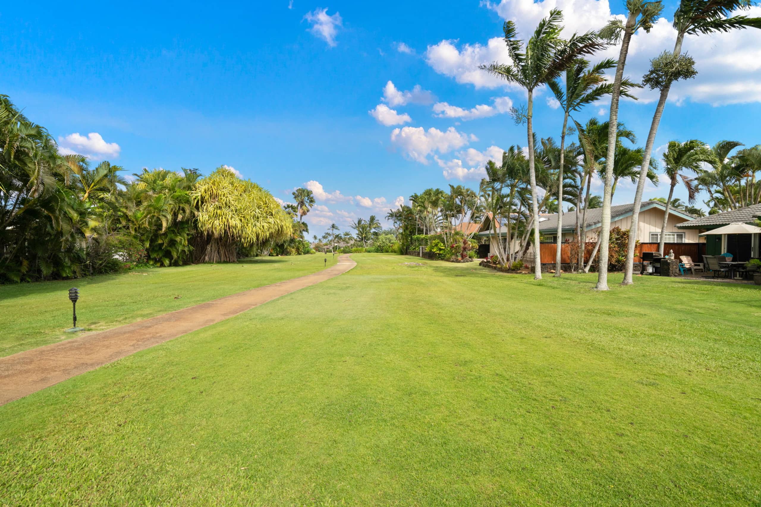 Home in Koloa · ★4.93 · 3 bedrooms · 4 beds · 2 shared baths - Image 11