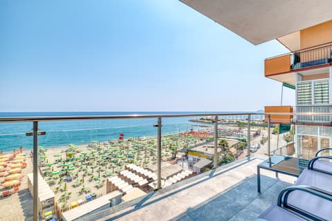 Le Lanterne 3 Luxury Apartments - Happy Rentals