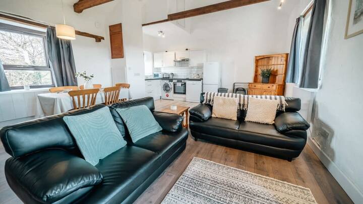 Lovely Coastal Retreat: 2 Cottages By Bude - Widemouth Bay