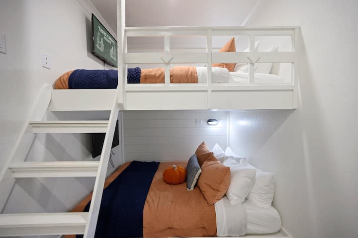 חדר קומותיים