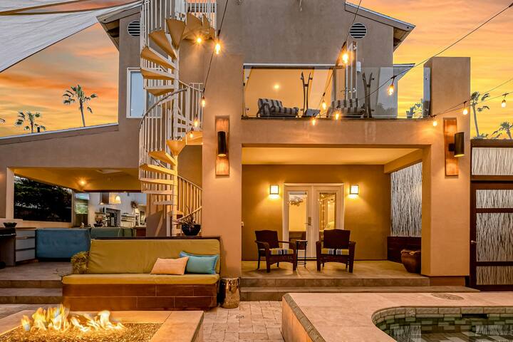 4BR Home near the beach w/hot tub & sunset rooftop gallery image 2