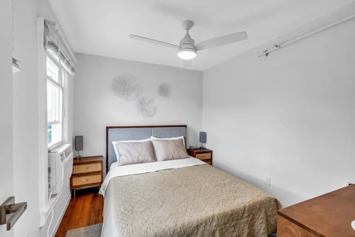 Fully Renovated 1BR Ocean Grove Penthouse Suite #7