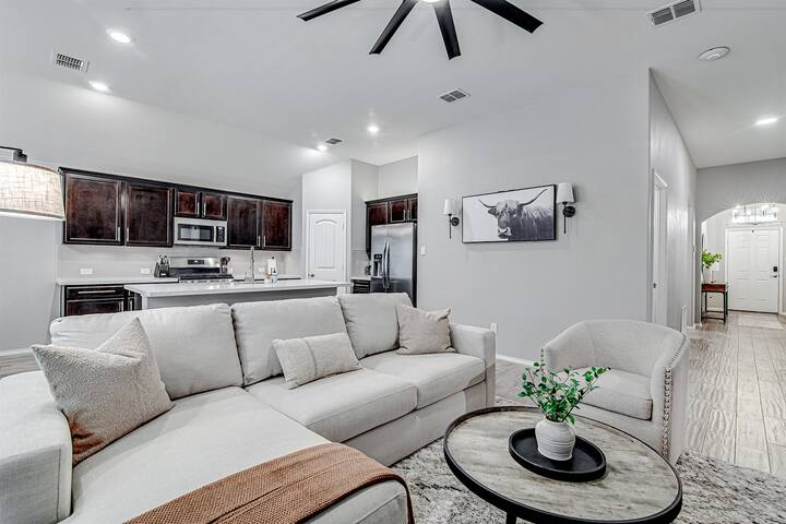 Race to This Perfect Family Retreat!