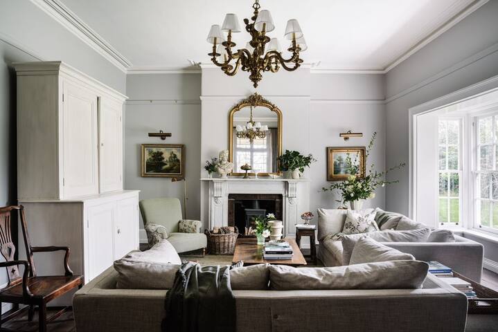 Gorgeous Georgian Beulah House TAS gallery image 2