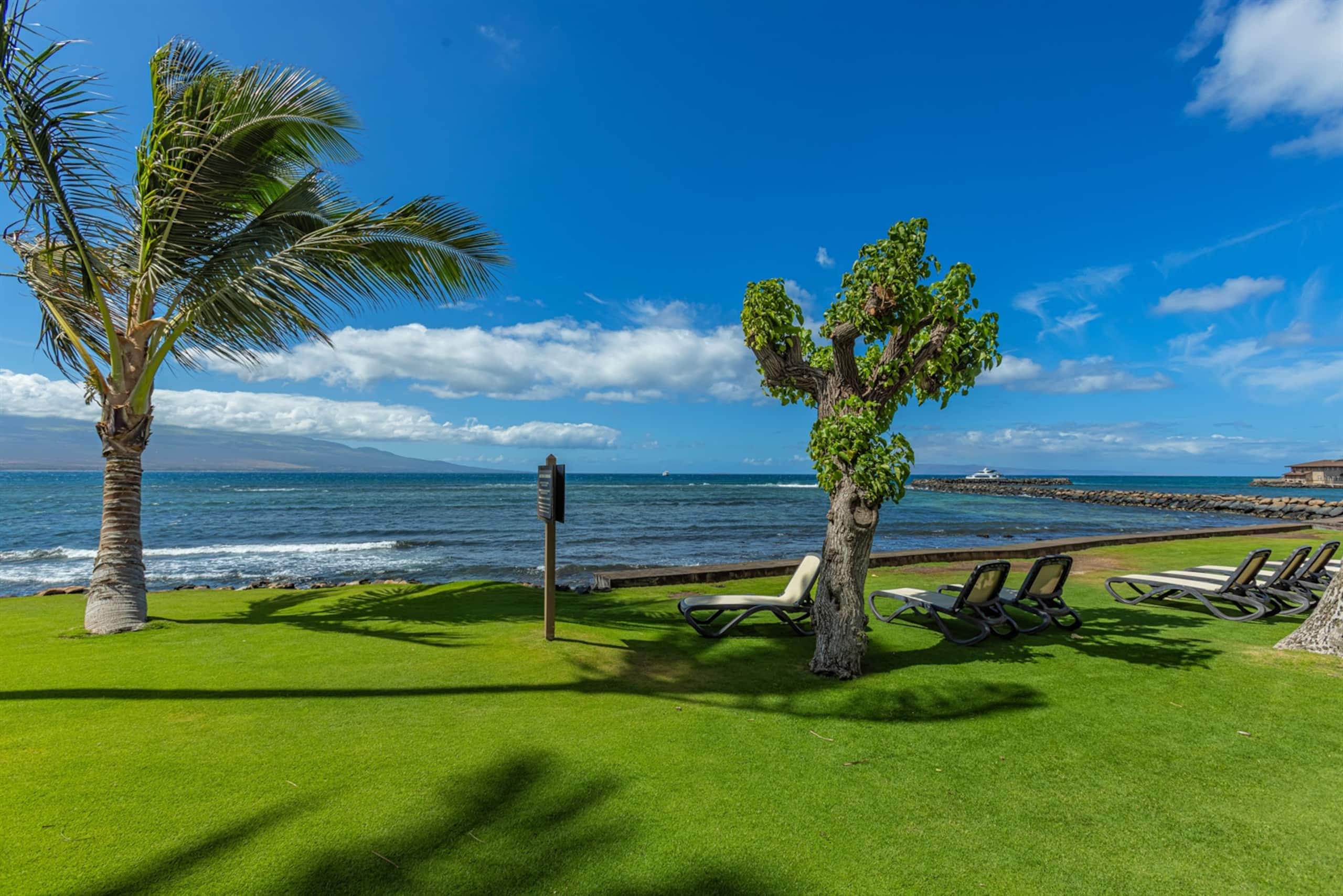 Condo in Wailuku · ★4.85 · 1 bedroom · 1 bed · 1 private bath - Image 28