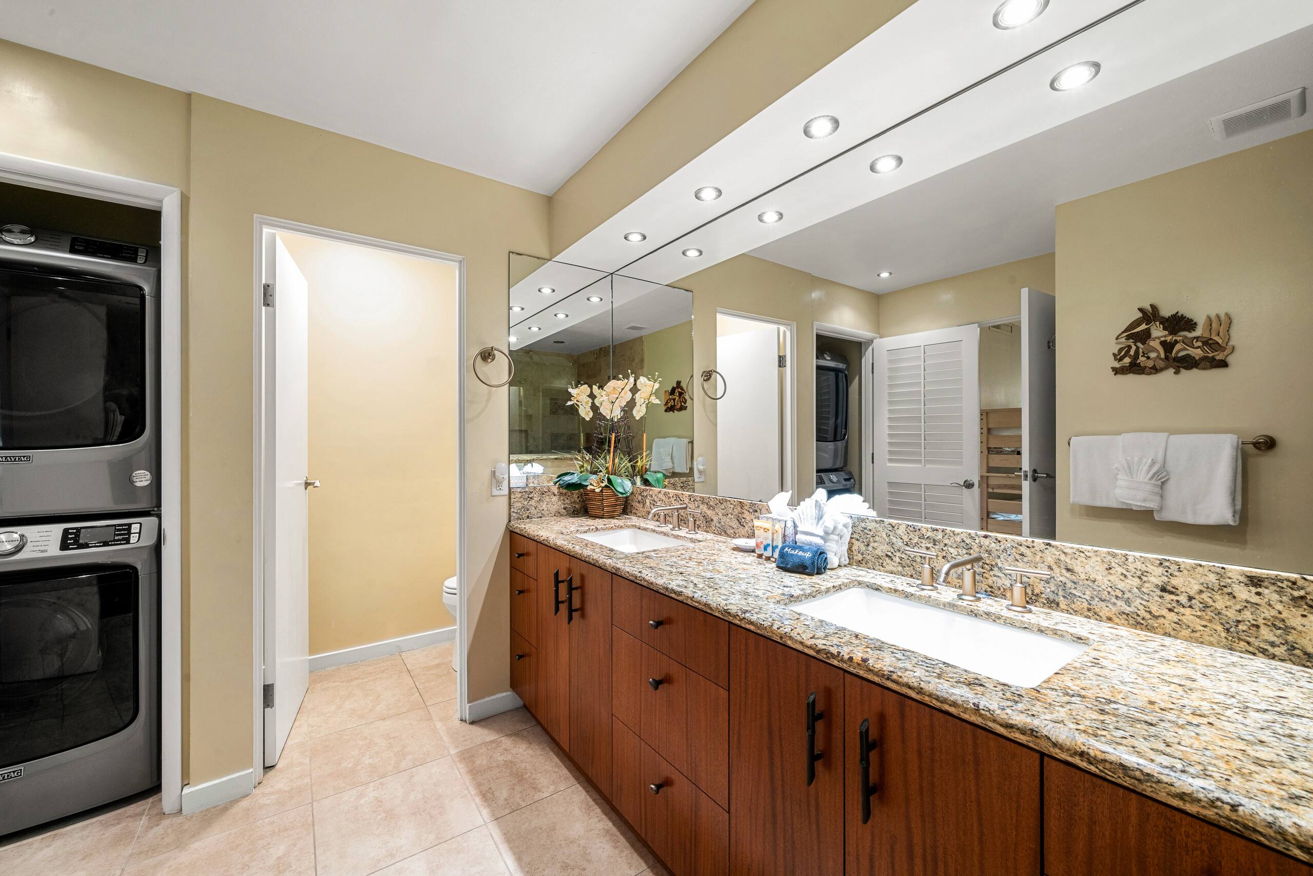 Home in Lahaina · ★4.22 · 4 bedrooms · 8 beds · 4 baths - Image 61
