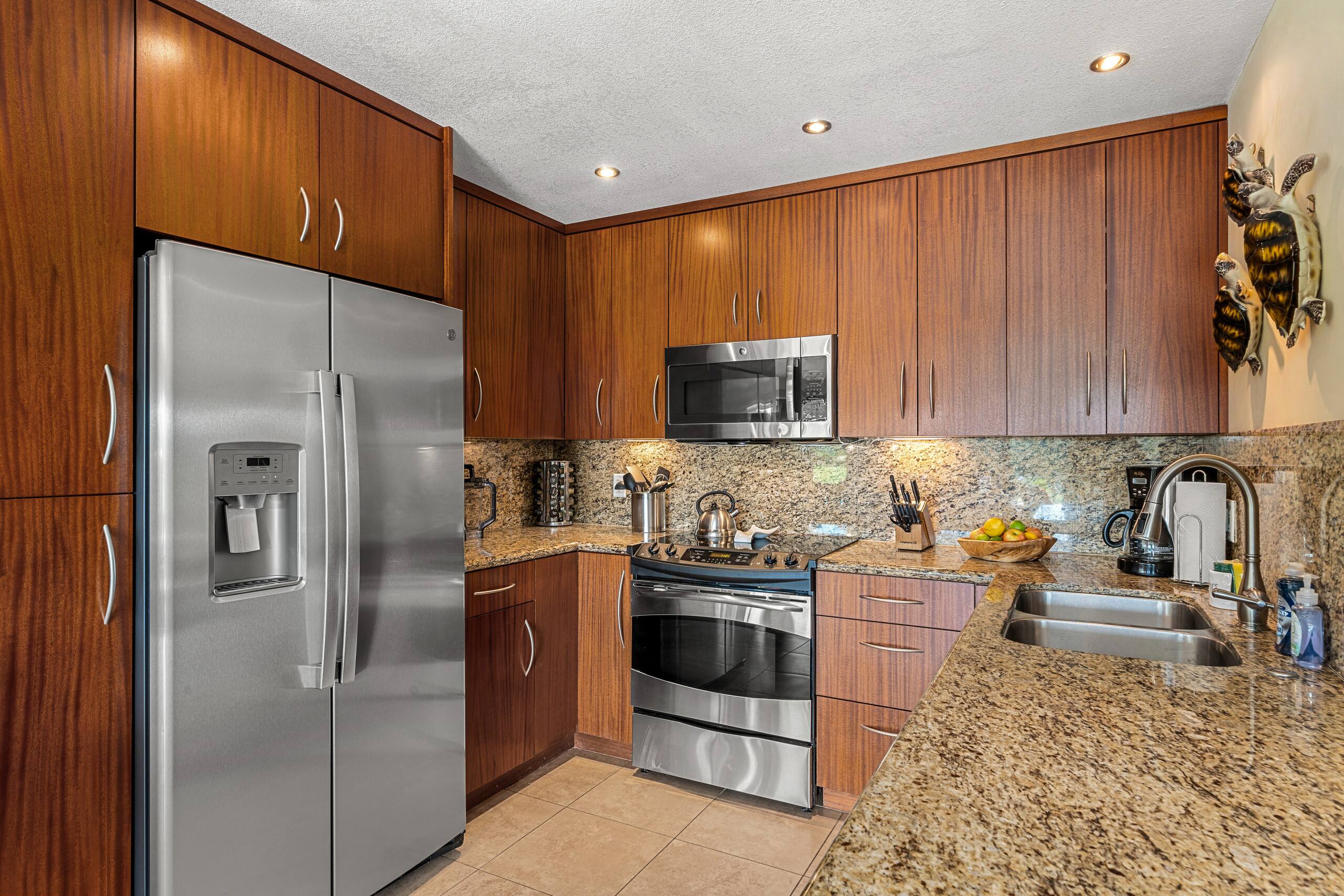 Home in Lahaina · ★4.22 · 4 bedrooms · 8 beds · 4 baths - Image 19