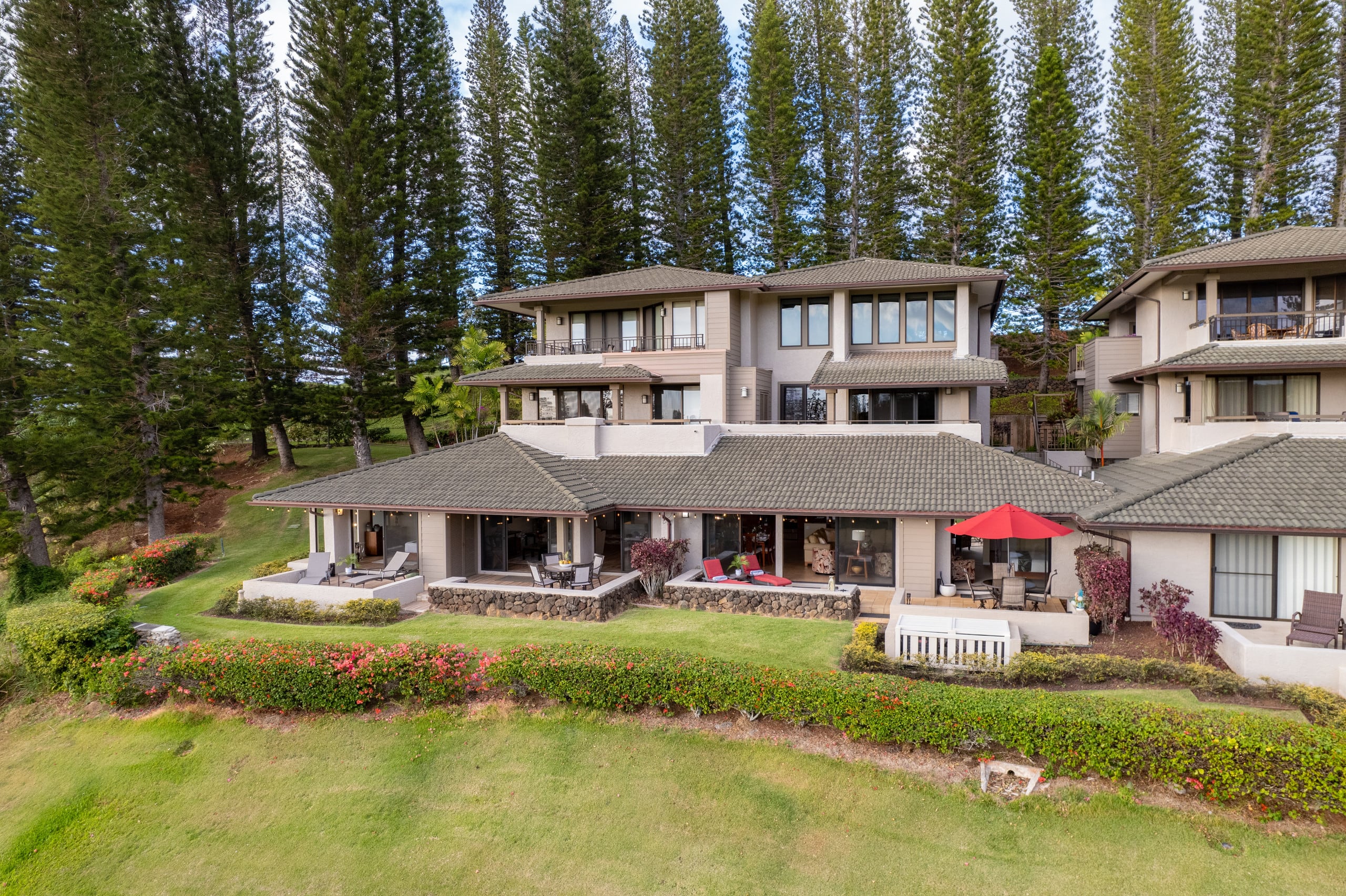 Home in Lahaina · ★4.22 · 4 bedrooms · 8 beds · 4 baths - Image 105