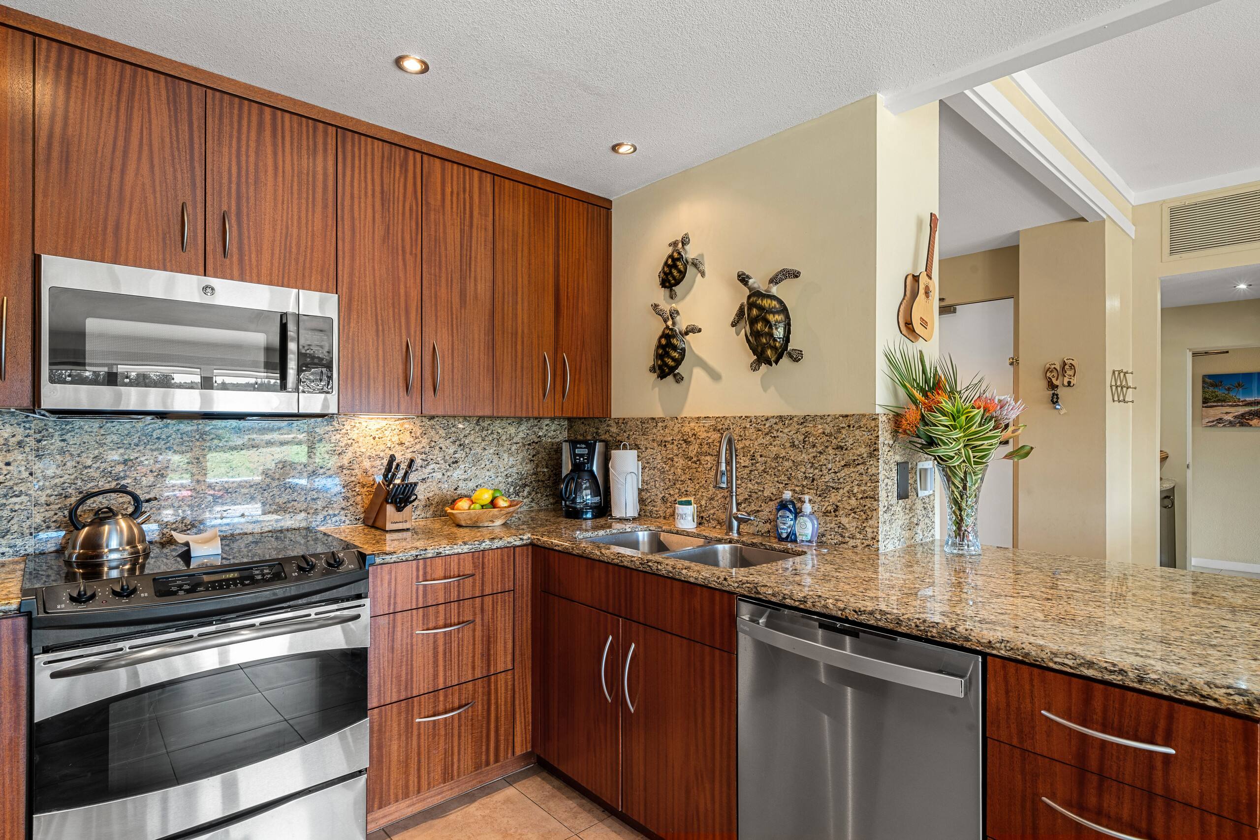 Home in Lahaina · ★4.22 · 4 bedrooms · 8 beds · 4 baths - Image 21