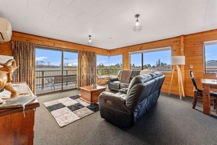 Riverside Haven - Turangi Holiday Home - Tūrangi