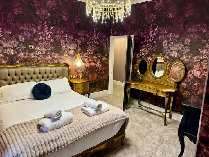 Secret Garden House - 7 Bedroom Manor House - Middleham