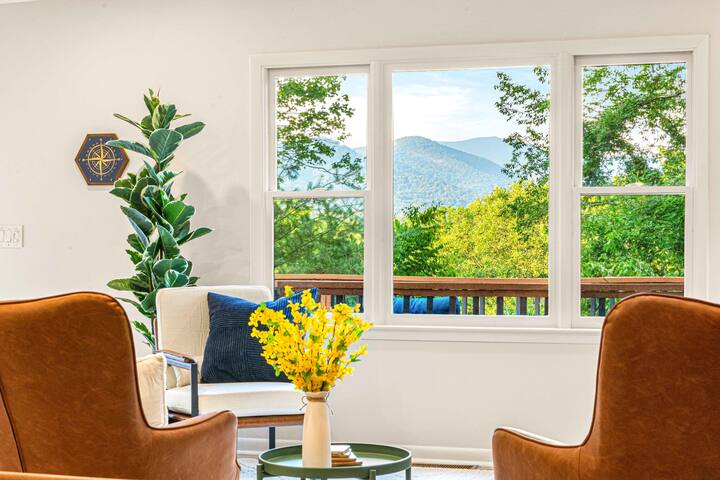 AVL Mountain View River Retreat I Hot Tub I Sauna gallery image 4