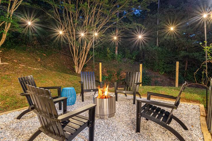 AVL Mountain View River Retreat I Hot Tub I Sauna gallery image 5