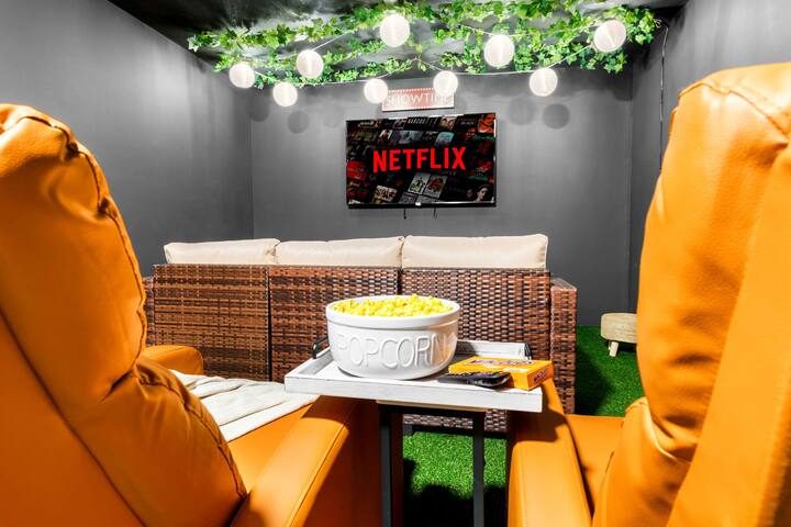 AVL Mountain View River Retreat I Hot Tub I Sauna gallery image 3