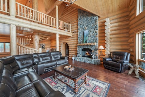 Dog Friendly Waterfront Log Home w/ Private Dock