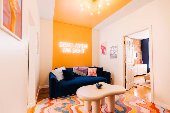 Sleeps 5, 15 Min To Nyc + 20 To Metlife! - Jersey City, NJ