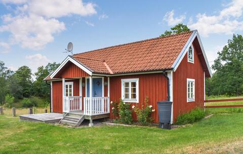 Pet friendly home in Fröseke with sauna