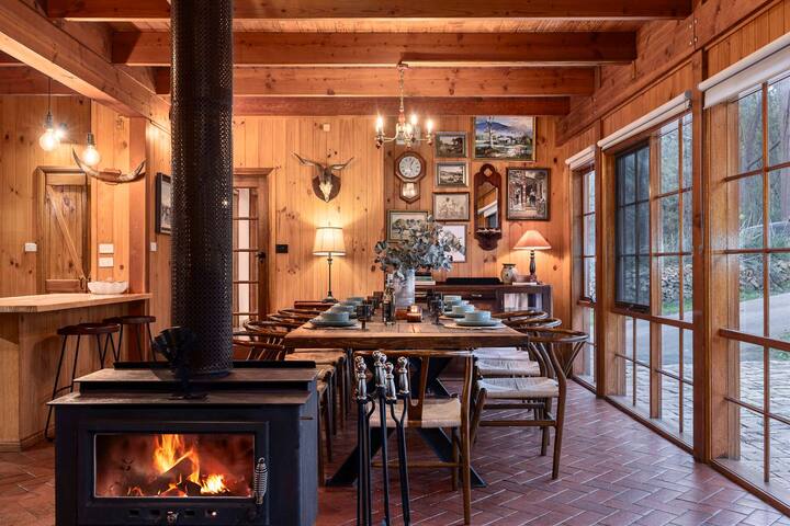 Onyx Retreat Yarra Valley | Spa, Sauna on 13 Acres gallery image 5