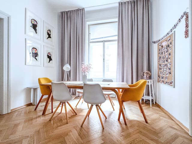 Best home away from home 5 min from Charles Bridge